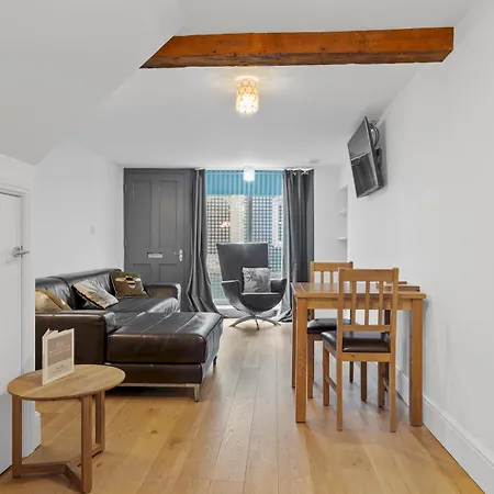 12 Fountain House Pass The Keys * Ulverston